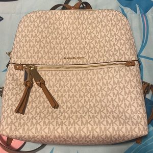 Michael kors bookbag